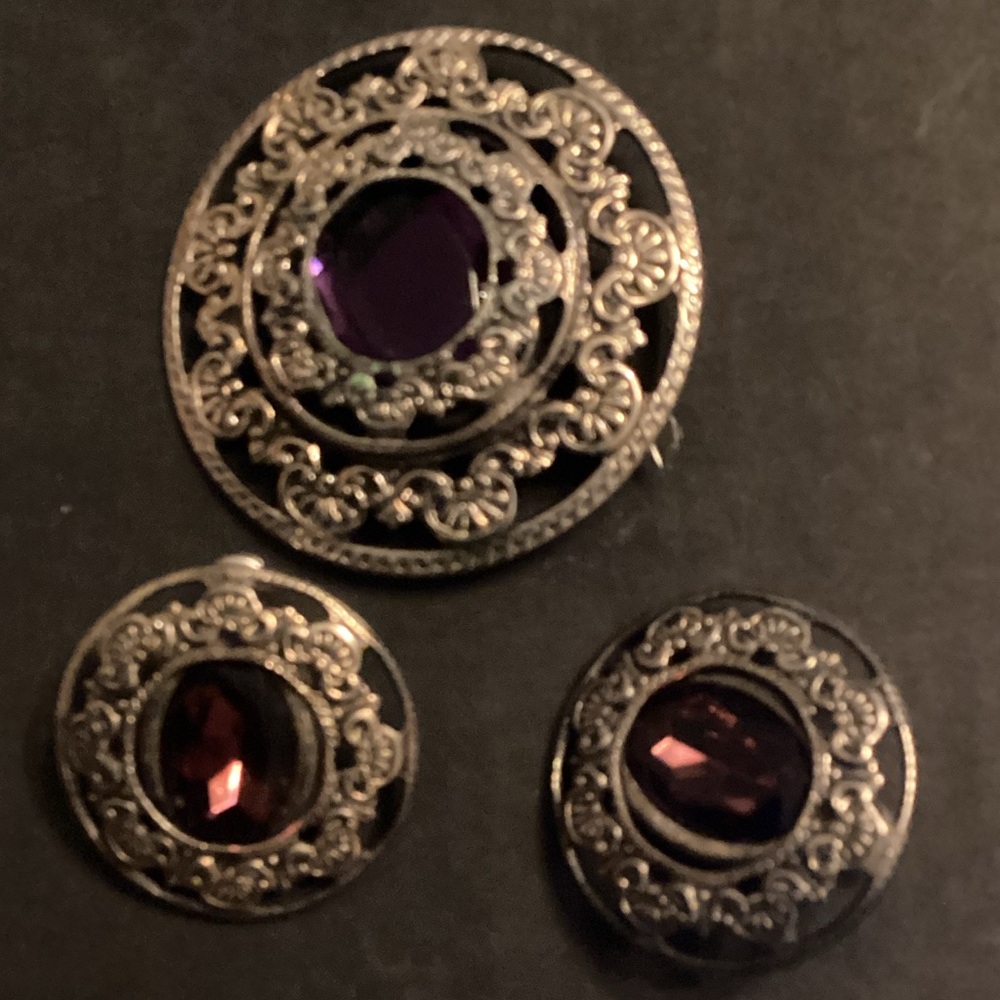 Vintage Art Decco style brooch, and earrings set